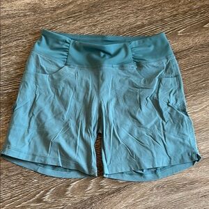 Mountain Hardwear hiking shorts, teal, XS